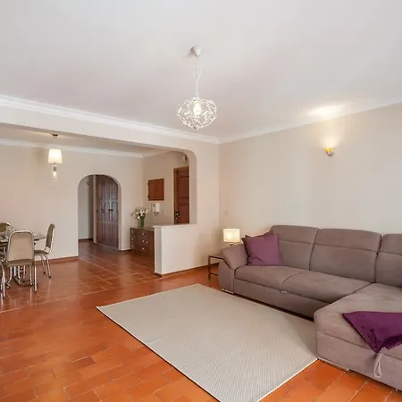 Beguest Cascais 2 *